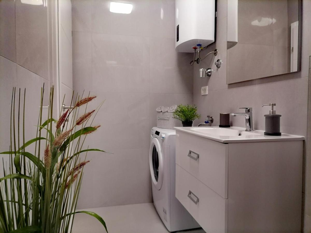 Apartman Bruno Kaštela Exterior foto